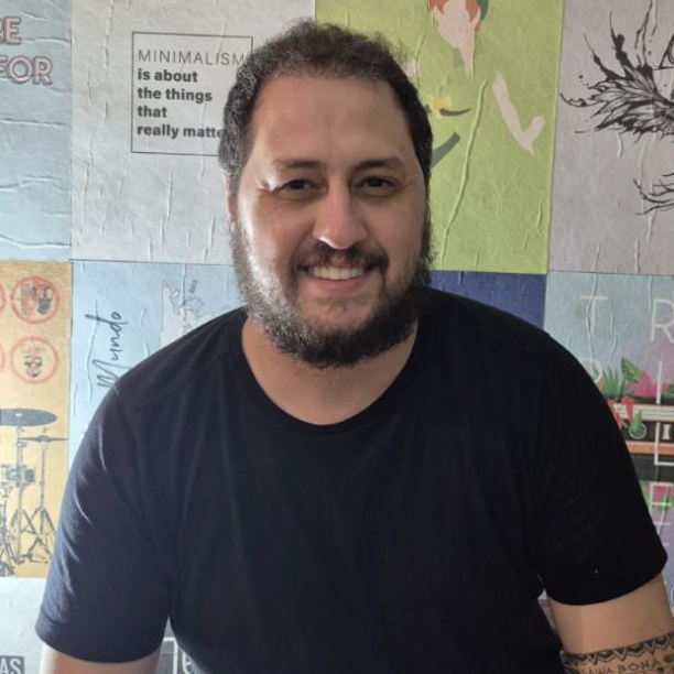 Lucas Amorim — Especialista CRM
